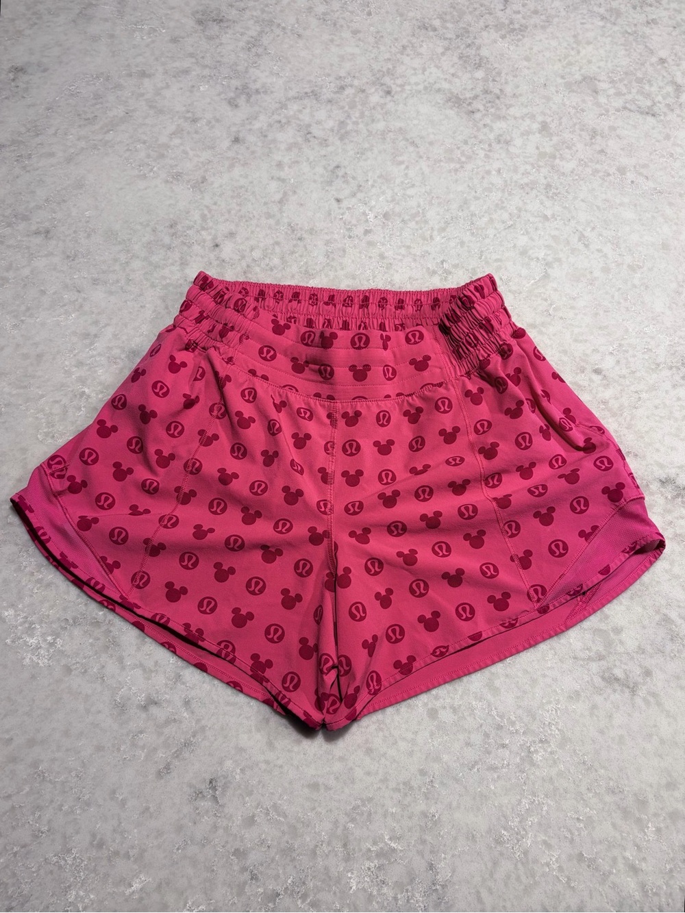 Disney x Lululemon Hotty Hot Shorts - Pink / Size 6